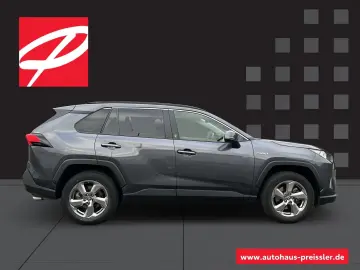 RAV4 Hybrid 4x2 Team Deutschland