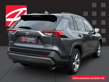 RAV4 Hybrid 4x2 Team Deutschland