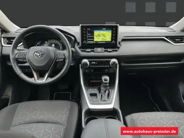 RAV4 Hybrid 4x2 Team Deutschland