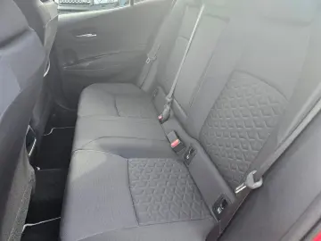 Corolla Hybrid Team D BI-LED Kamera Navi 135 KW