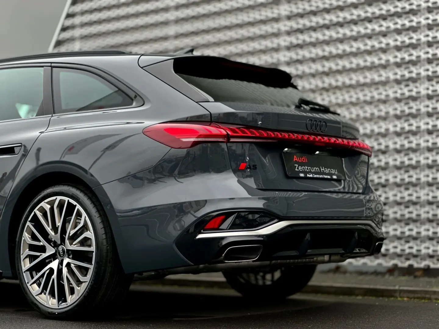 A5 Avant TFSI quattro 150 kW EDITION ONE SLINE