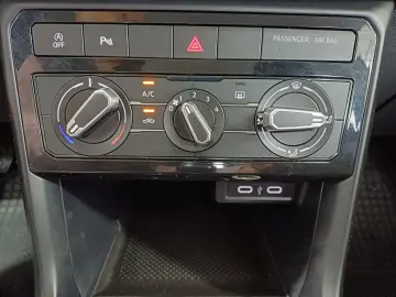 VW T-Cross Life 1.0 TSI