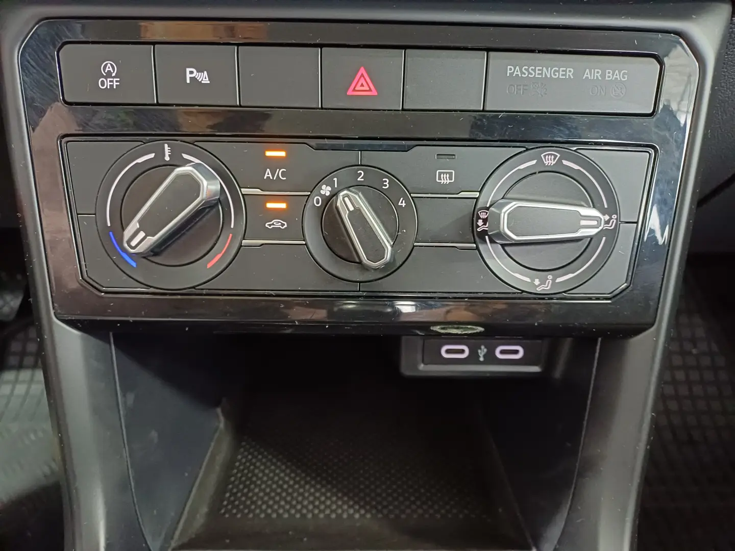 VW T-Cross Life 1.0 TSI