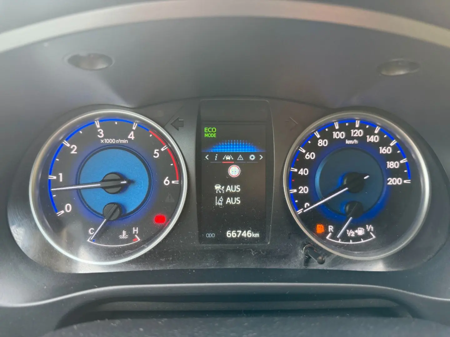 Hilux 2 4 Double Cab Comfort 4x4  GARANTIE  AHK