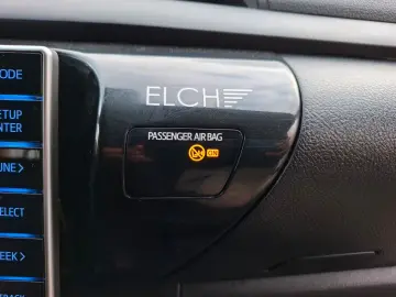 Hilux Double Cab Duty 4x4 HARDTOP Toyota Garant.