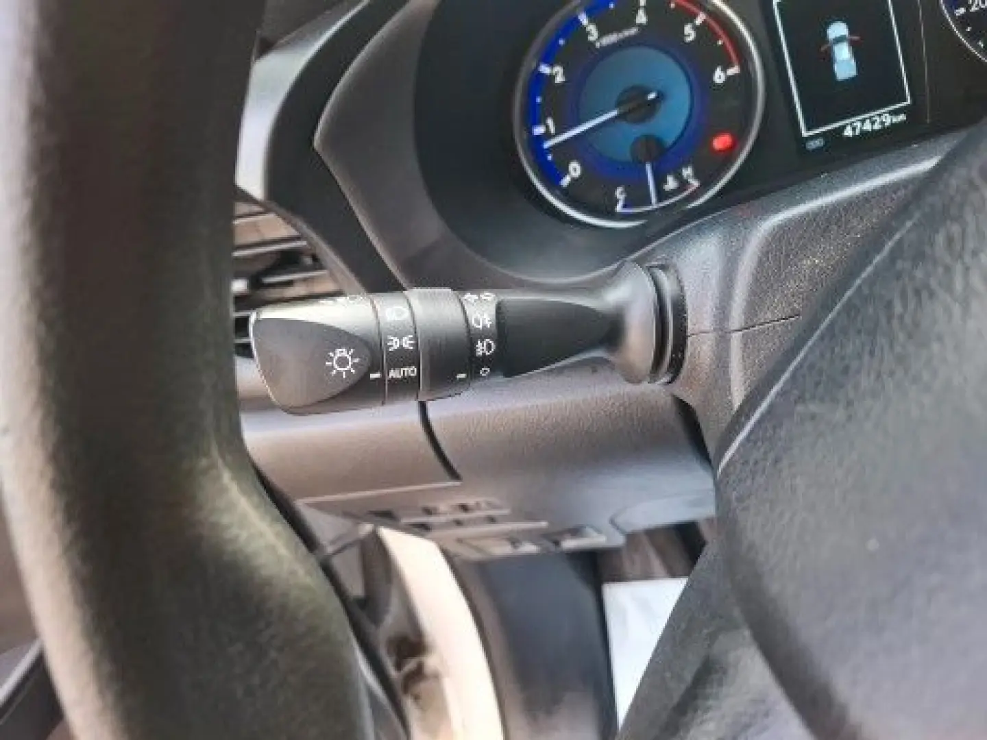 Hilux Double Cab Duty 4x4 HARDTOP Toyota Garant.