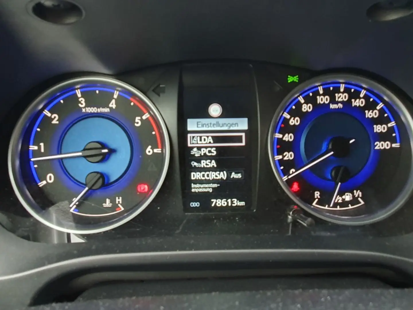 HiLux 4x4 Double Cab  Stdhzg GJR Scheckheft