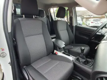 HiLux 4x4 Double Cab  Stdhzg GJR Scheckheft