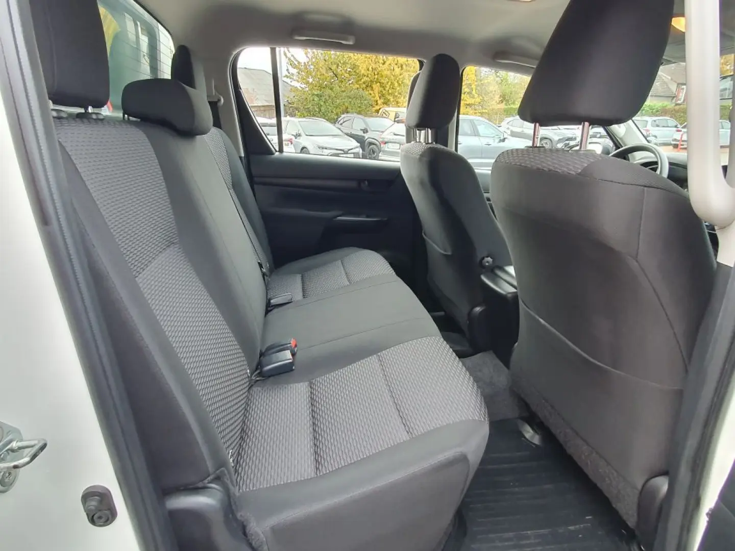 HiLux 4x4 Double Cab  Stdhzg GJR Scheckheft