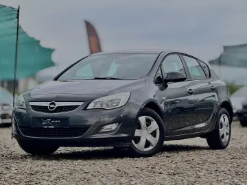 Opel Astra J – 2011