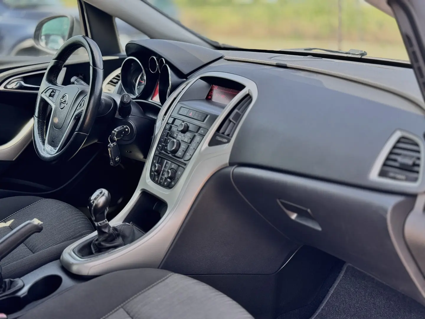 Opel Astra J – 2011