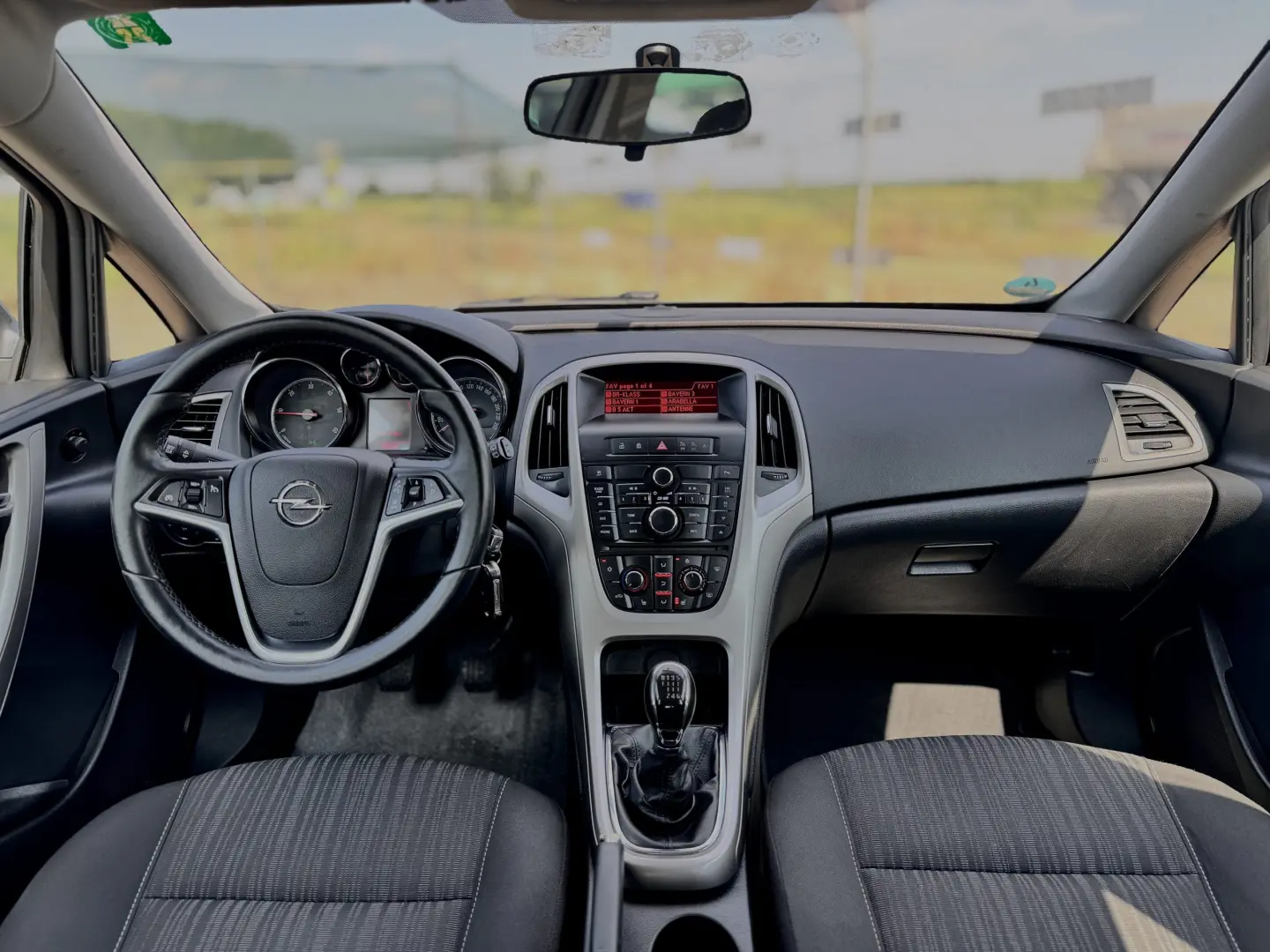 Opel Astra J – 2011