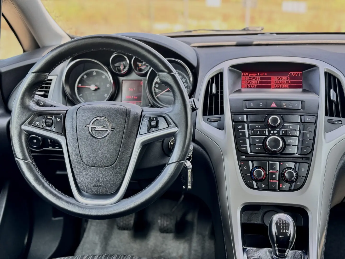 Opel Astra J – 2011