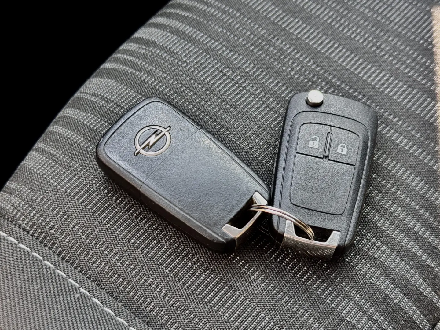 Opel Astra J – 2011