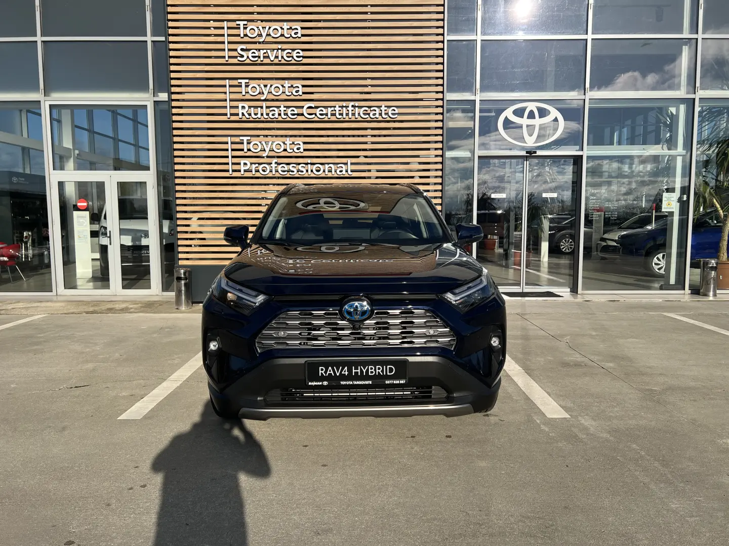 Toyota RAV4 Luxury 2.5 Hybrid CVT  222 CP  Echipare Completă