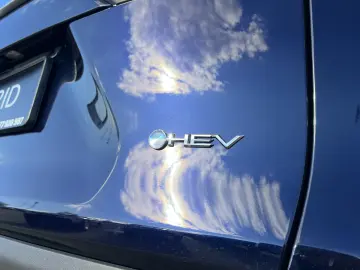 Toyota RAV4 Luxury 2.5 Hybrid CVT  222 CP  Echipare Completă