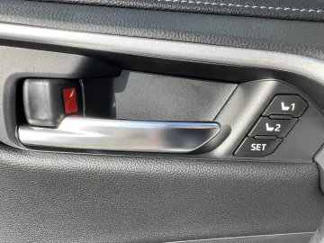 Toyota RAV4 Luxury 2.5 Hybrid CVT  222 CP  Echipare Completă