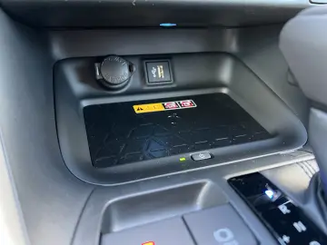 Toyota RAV4 Luxury 2.5 Hybrid CVT  222 CP  Echipare Completă