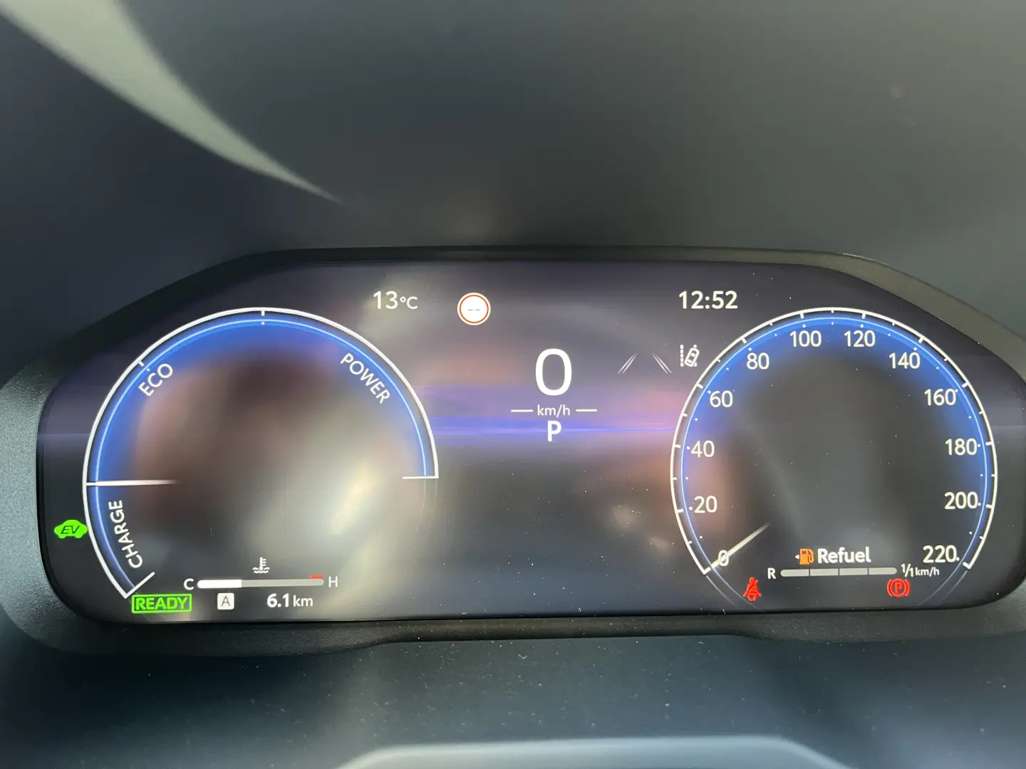 Toyota RAV4 Luxury 2.5 Hybrid CVT  222 CP  Echipare Completă