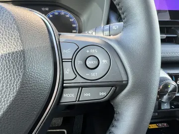 Toyota RAV4 Luxury 2.5 Hybrid CVT  222 CP  Echipare Completă