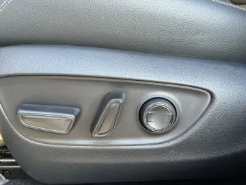 Toyota RAV4 Luxury 2.5 Hybrid CVT  222 CP  Echipare Completă