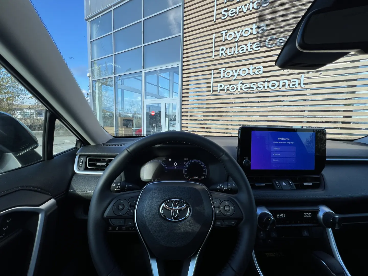 Toyota RAV4 Luxury 2.5 Hybrid CVT  222 CP  Echipare Completă
