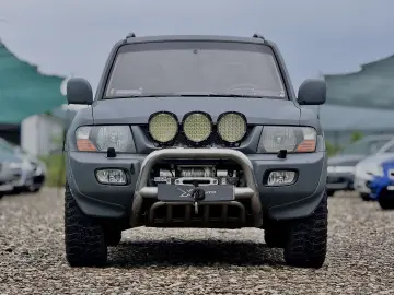 Mitsubishi Pajero 4X4 – Automat – 2001