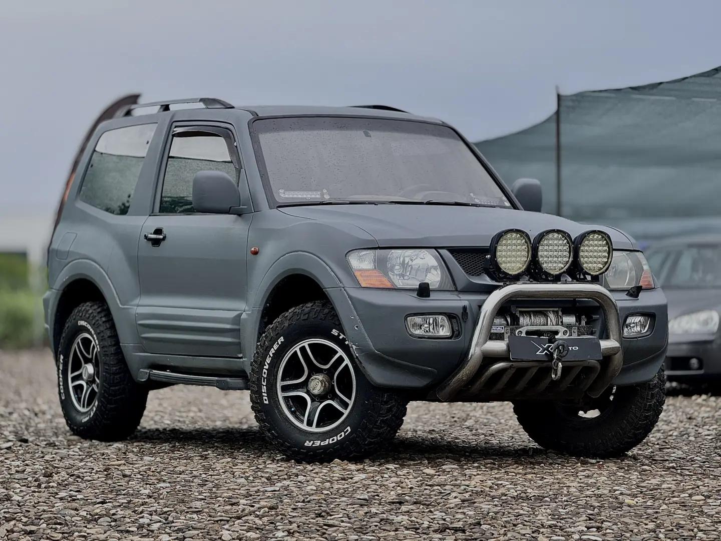 Mitsubishi Pajero 4X4 – Automat – 2001