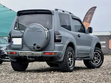 Mitsubishi Pajero 4X4 – Automat – 2001