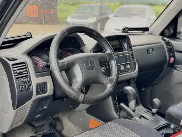 Mitsubishi Pajero 4X4 – Automat – 2001