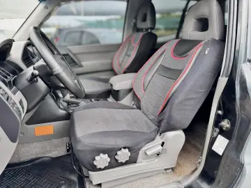 Mitsubishi Pajero 4X4 – Automat – 2001