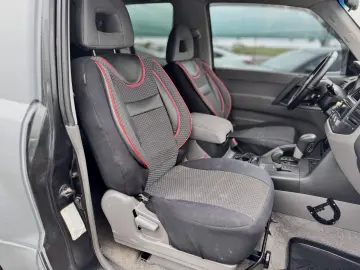 Mitsubishi Pajero 4X4 – Automat – 2001