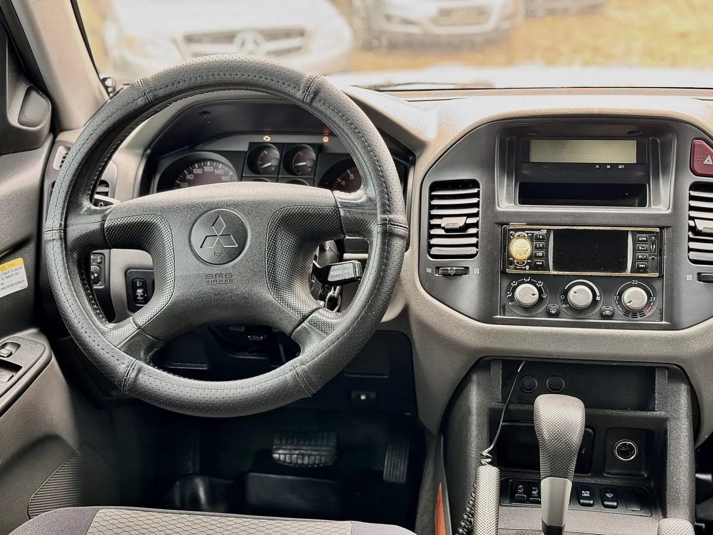 Mitsubishi Pajero 4X4 – Automat – 2001