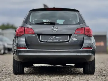 Opel Astra J – 2011