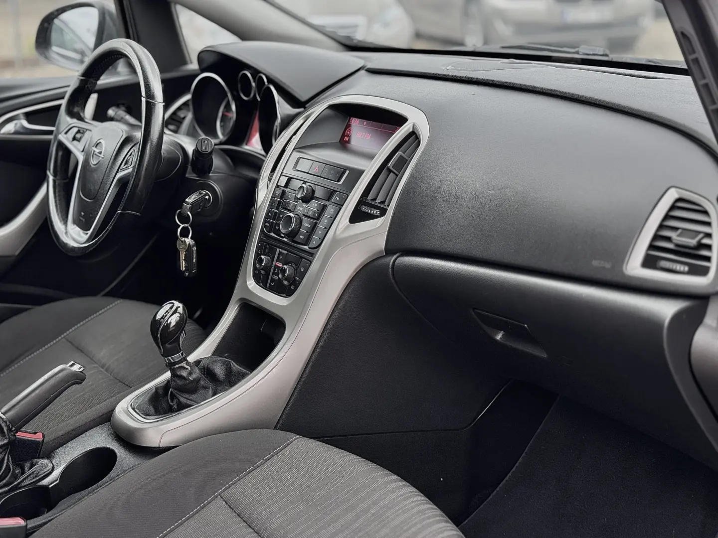 Opel Astra J – 2011