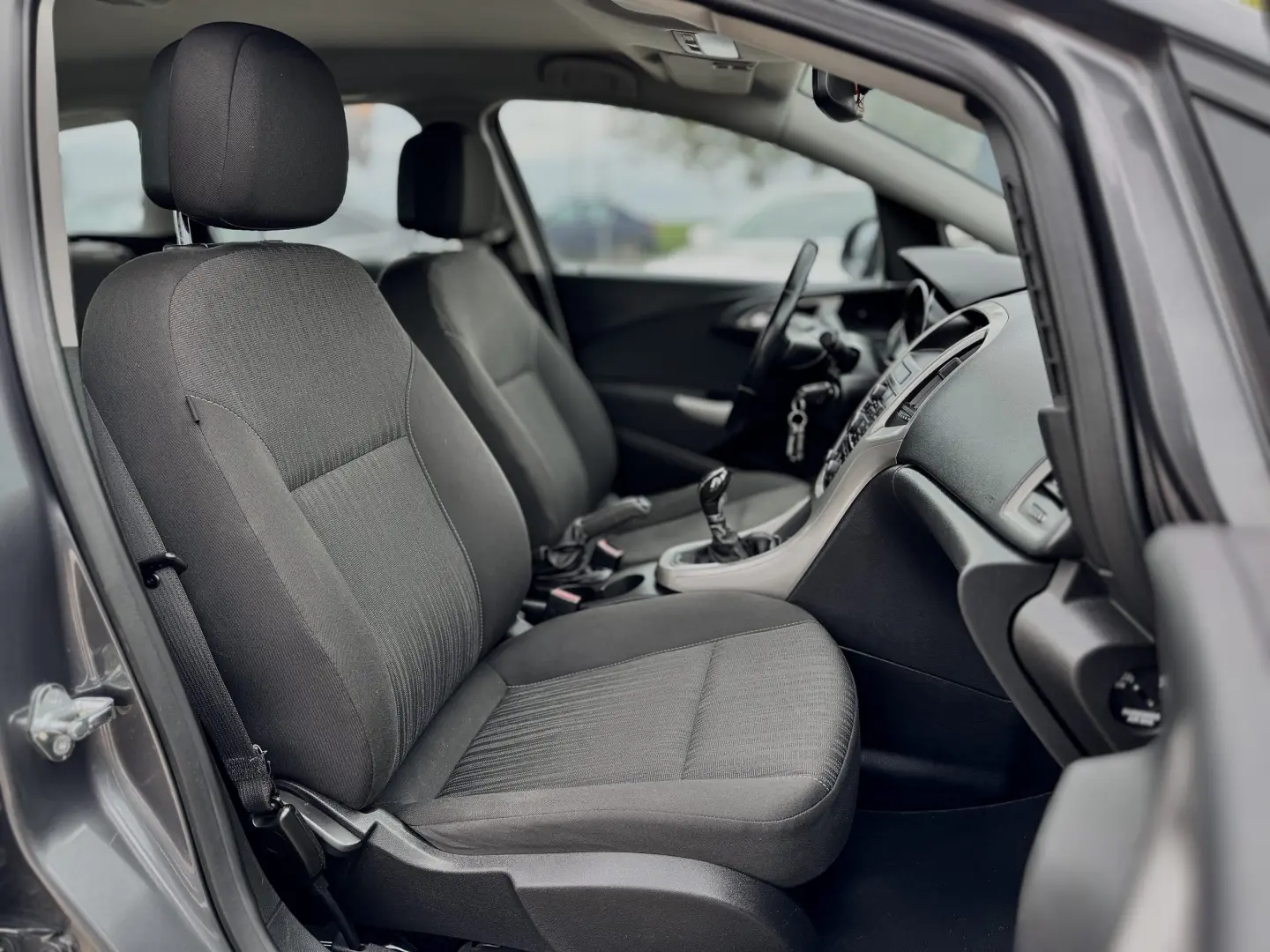 Opel Astra J – 2011