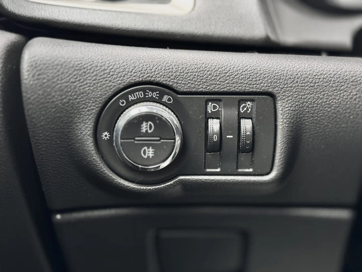 Opel Astra J – 2011