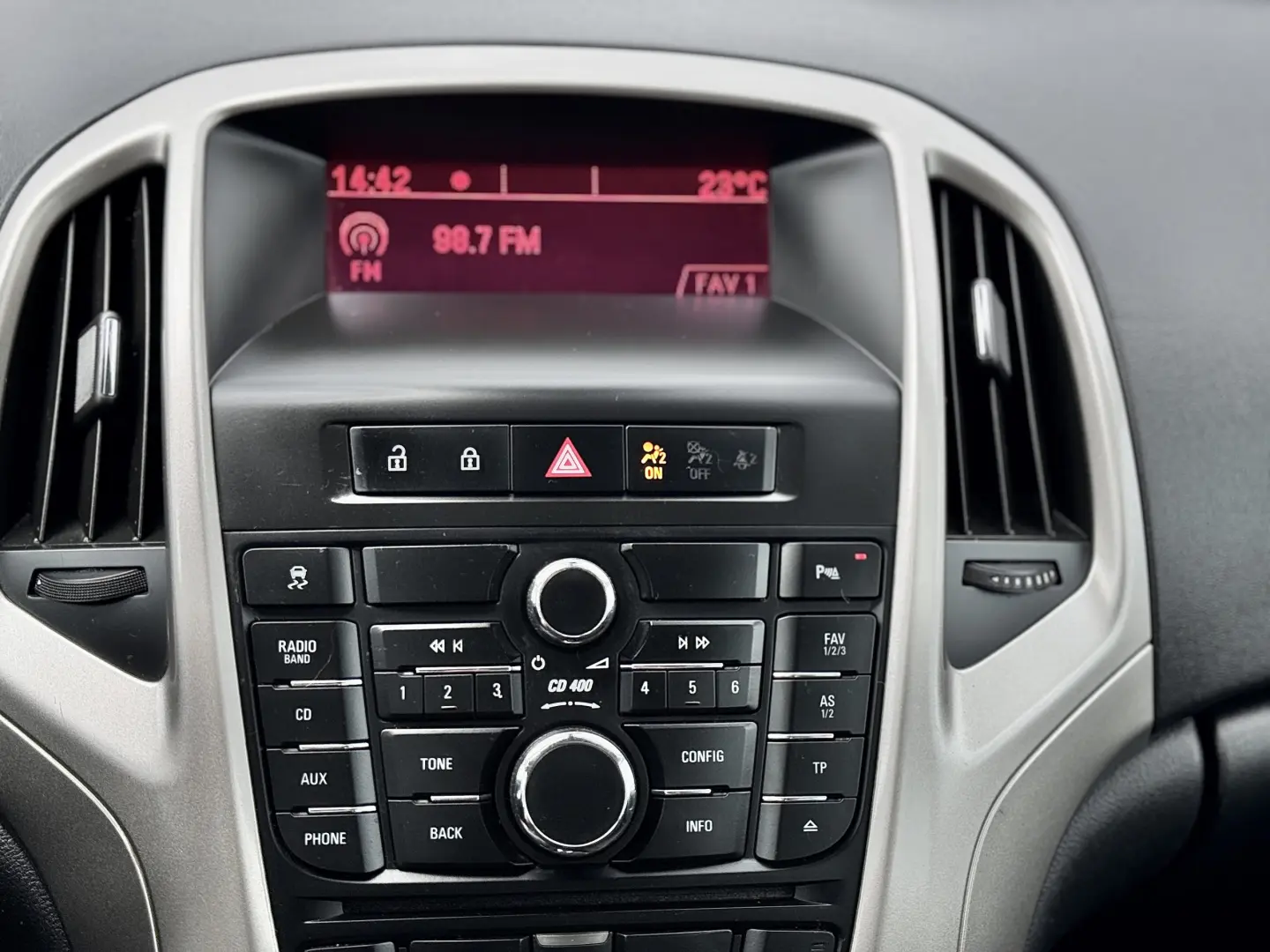 Opel Astra J – 2011