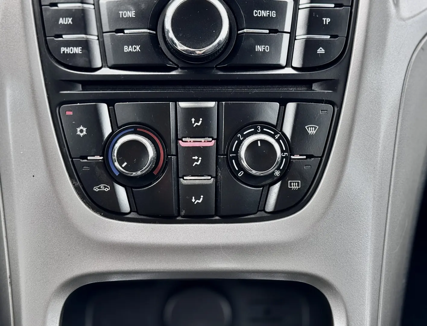 Opel Astra J – 2011