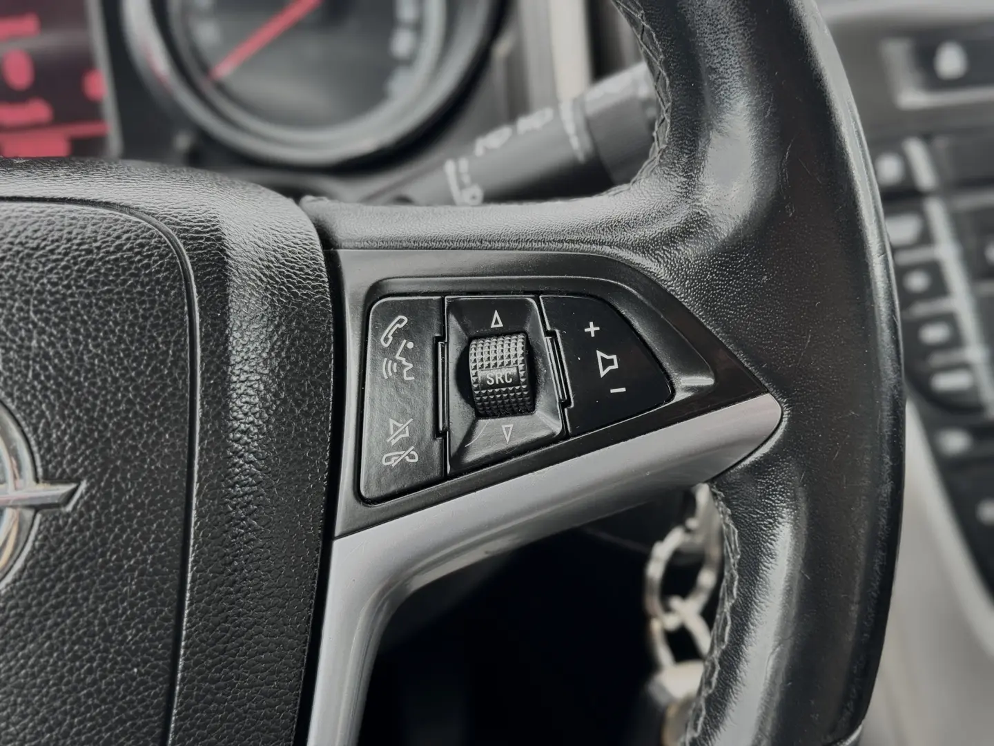 Opel Astra J – 2011