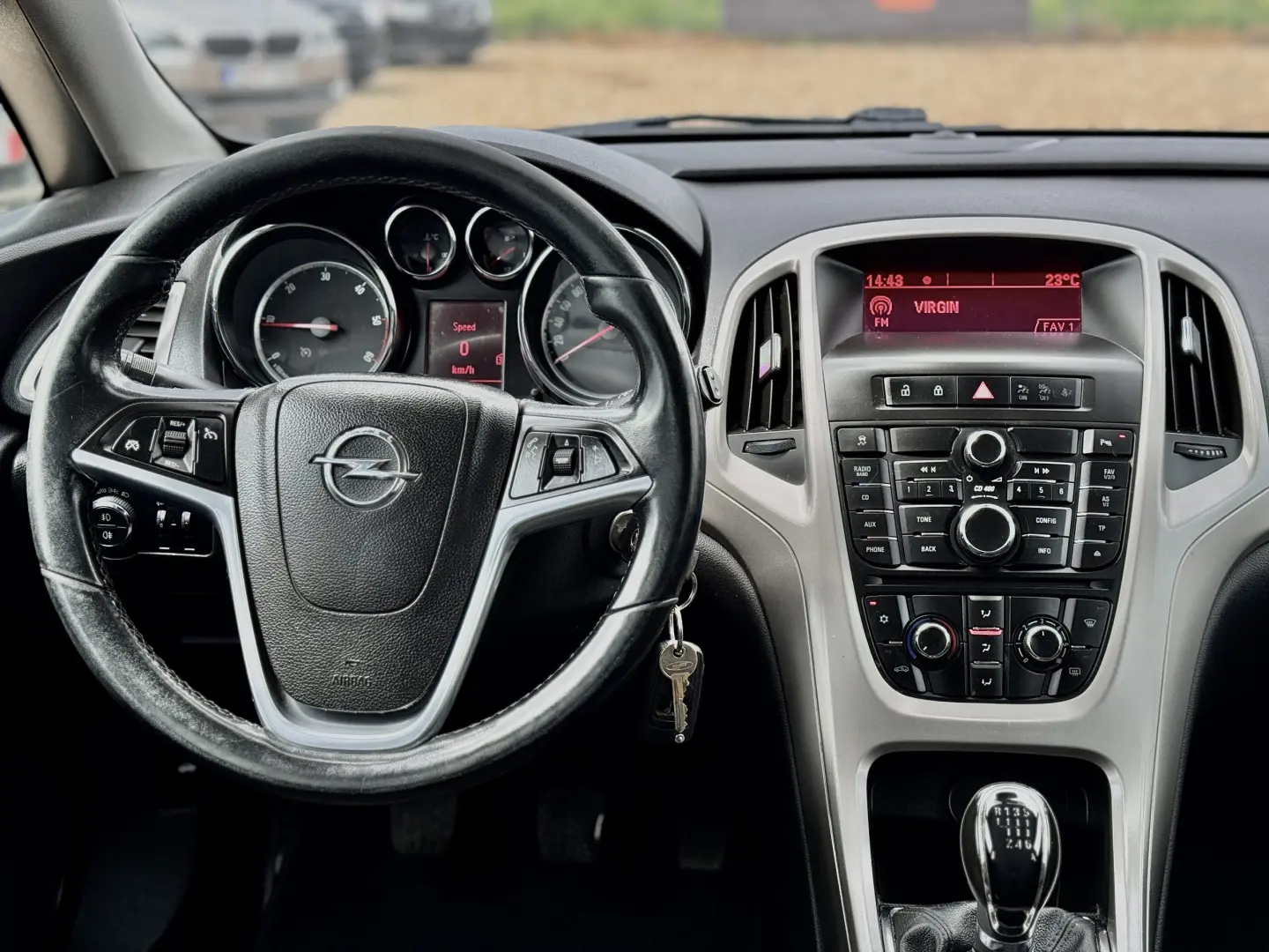 Opel Astra J – 2011