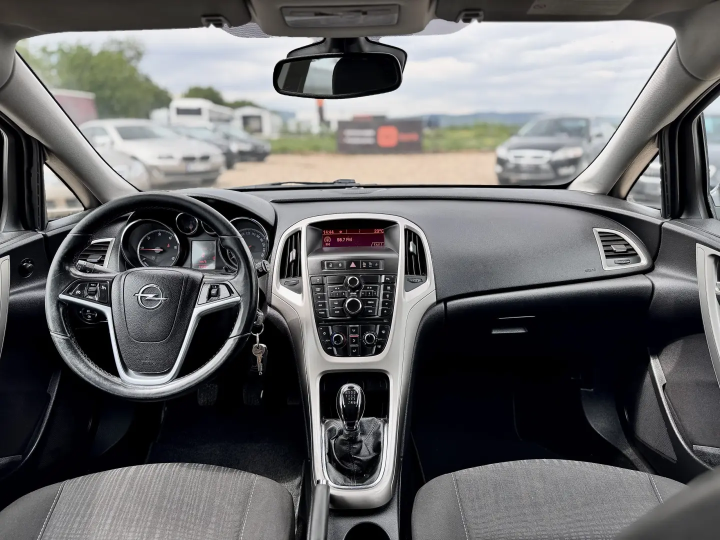 Opel Astra J – 2011