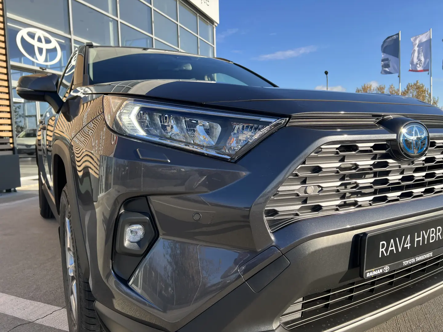 Toyota RAV4 Dynamic 2.5 Hybrid CVT  222 CP 4X4