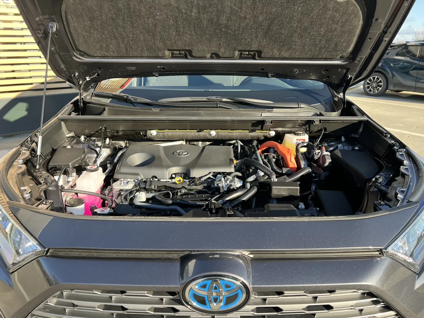 Toyota RAV4 Dynamic 2.5 Hybrid CVT  222 CP 4X4