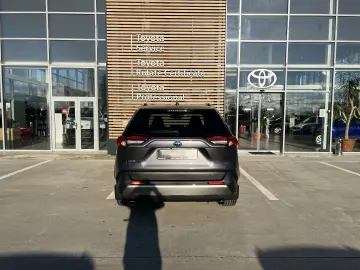 Toyota RAV4 Dynamic 2.5 Hybrid CVT  222 CP 4X4