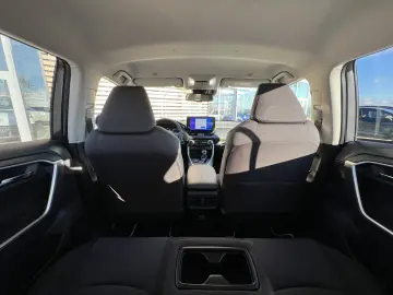 Toyota RAV4 Dynamic 2.5 Hybrid CVT  222 CP 4X4