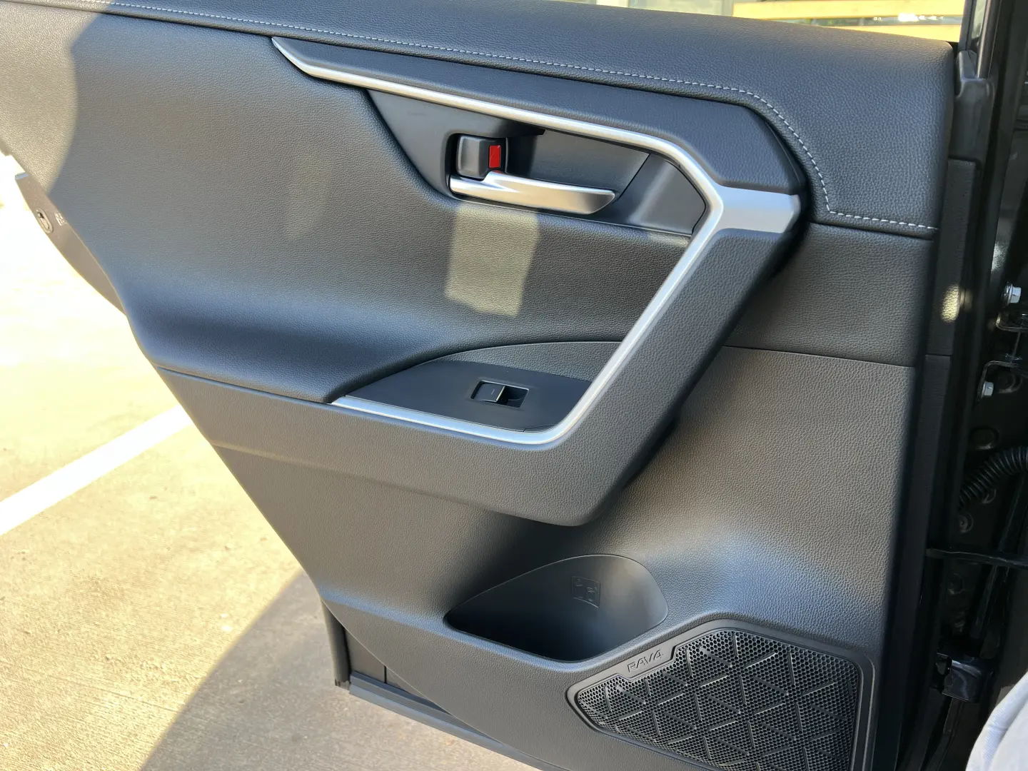 Toyota RAV4 Dynamic 2.5 Hybrid CVT  222 CP 4X4