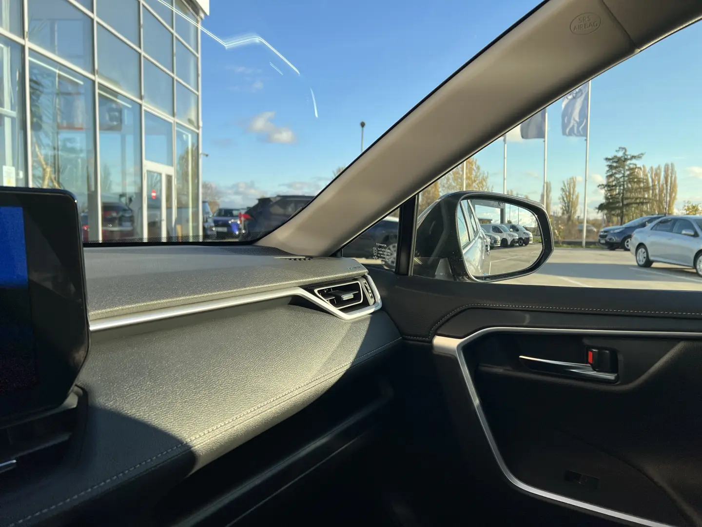 Toyota RAV4 Dynamic 2.5 Hybrid CVT  222 CP 4X4