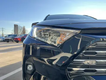 Toyota RAV4 Dynamic 2.5 Hybrid CVT  222 CP 4X4