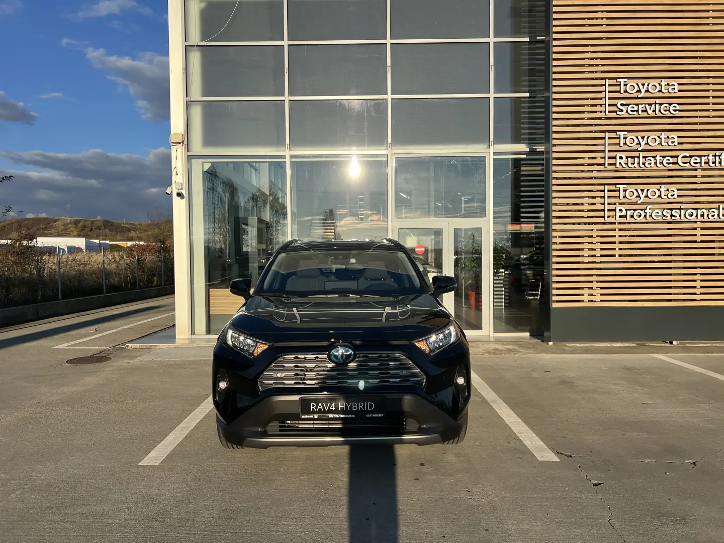 Toyota RAV4 Dynamic 2.5 Hybrid CVT  222 CP 4X4